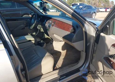 2006 Lincoln Town Car Signature from USA, damaged, VIN 1LNHM81W46Y609784